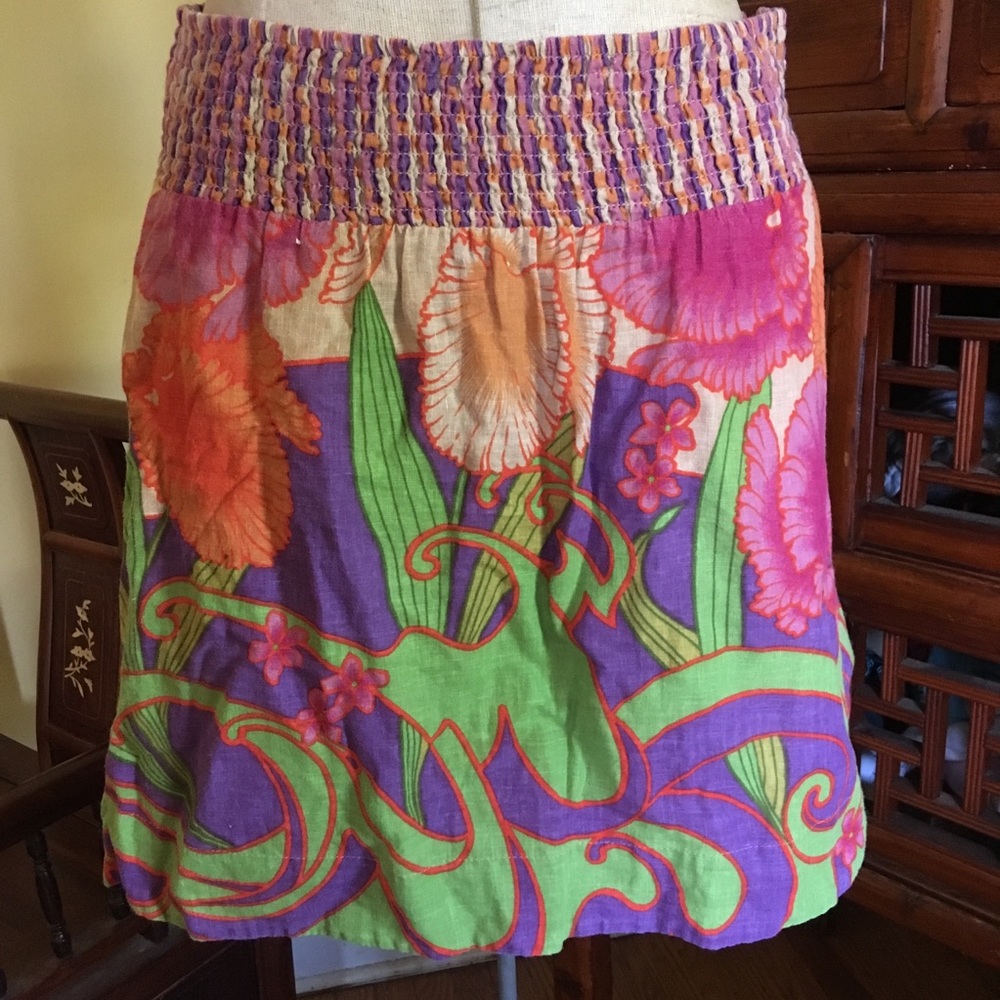 With bundle of 3 only please. Free people fun summer skirt!